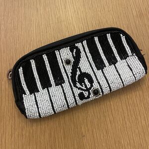 Vintage Mary Frances Piano Music Note Beaded Clutch Pouch